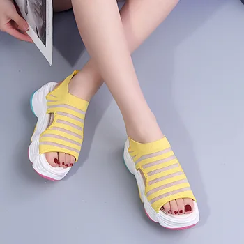 Gökkuşağı Alt Spor Sandalet Kadın Yaz Yeni Stil Kalın Alt Burnu açık Orta topuk plaj ayakkabısı Sandalet