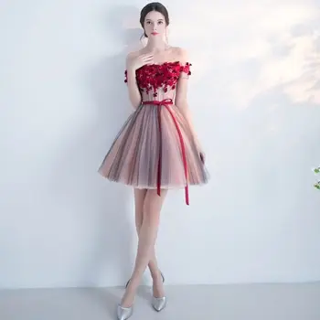 Güzel Homecoming Elbise 2022 A-line Kısa Mini Dantel Kırmızı Aplike Katmanlı Kokteyl Elbisesi Sashes ile vestidos de graduacion
