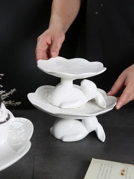 Japon tarzı Saf Beyaz Kek Tabağı Tatlı Tabağı Seramik Tavşan Yüksek Tepsi Ev Çay Aperatifler meyve tabağı Dekoratif Levha