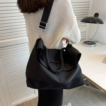 Tasarımcı Moda kol çantası Çanta Kadınlar için Moda Koltukaltı Crossbody kadın Çantası 2022 Yeni Trend Yüksek Kaliteli Bayan Çanta